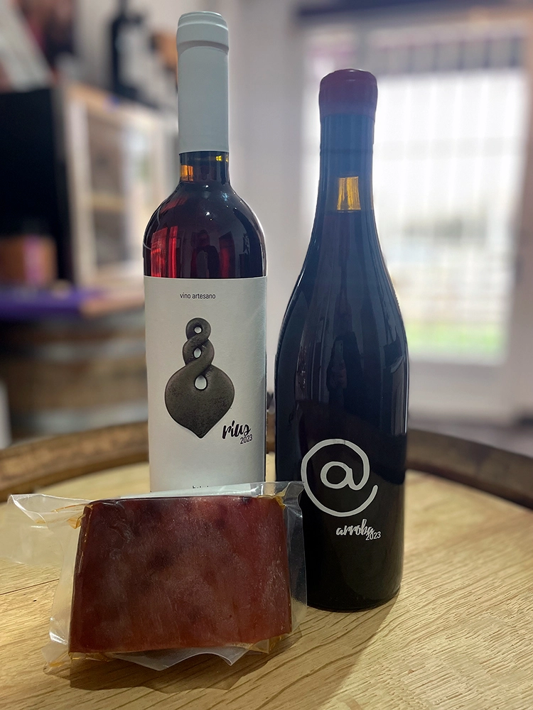 Lote gastronómico | Vino Arroba + Rius y mojama de Mazarrón